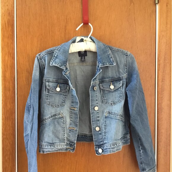 Vest - Picture 1 of 3